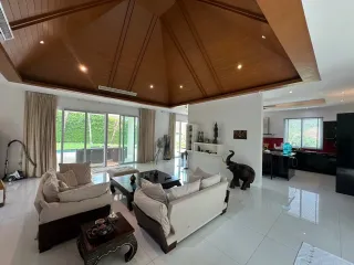 For sale and for rent 4 bedrooms villa in Hua Hin, Prachuap Khiri Khan