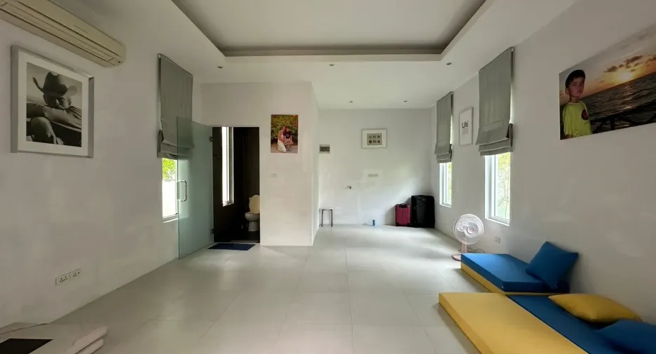 For sale and for rent 4 bedrooms villa in Hua Hin, Prachuap Khiri Khan
