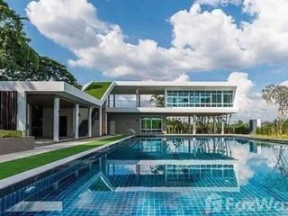 For rent 3 bedrooms house in Saraphi, Chiang Mai