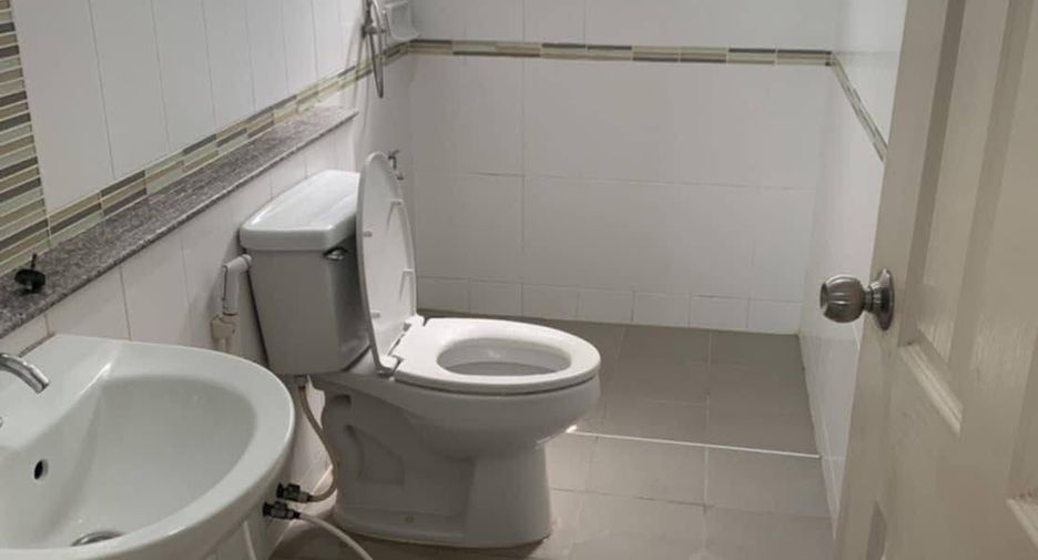 For rent 3 bedrooms house in San Sai, Chiang Mai