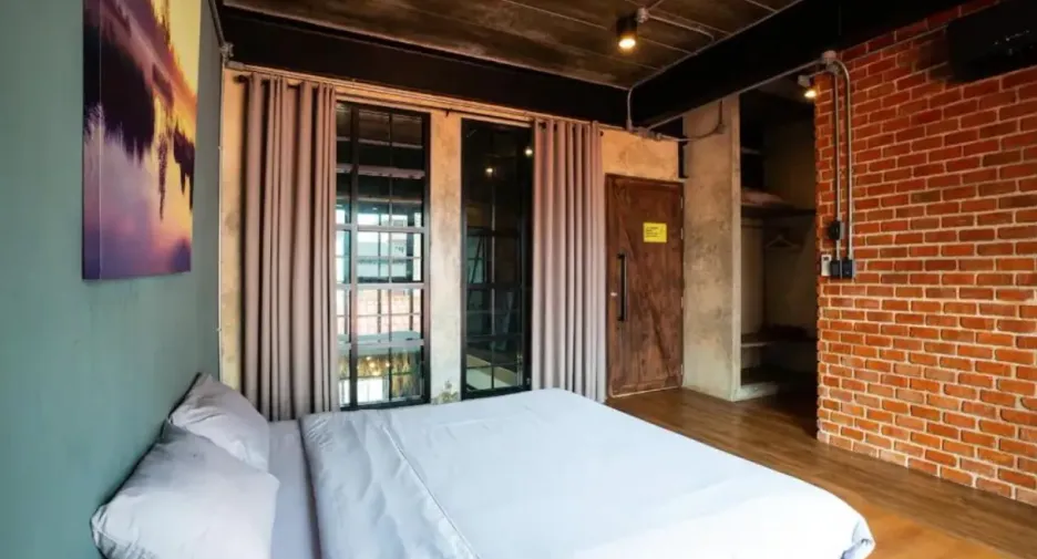 For sale 8 bedrooms townhouse in Hua Hin, Prachuap Khiri Khan