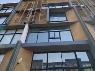For sale 6 bedrooms townhouse in Phra Khanong, Bangkok