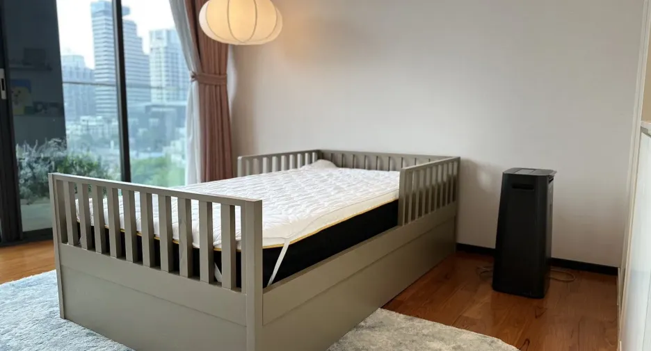 For sale 3 bedrooms condo in Watthana, Bangkok