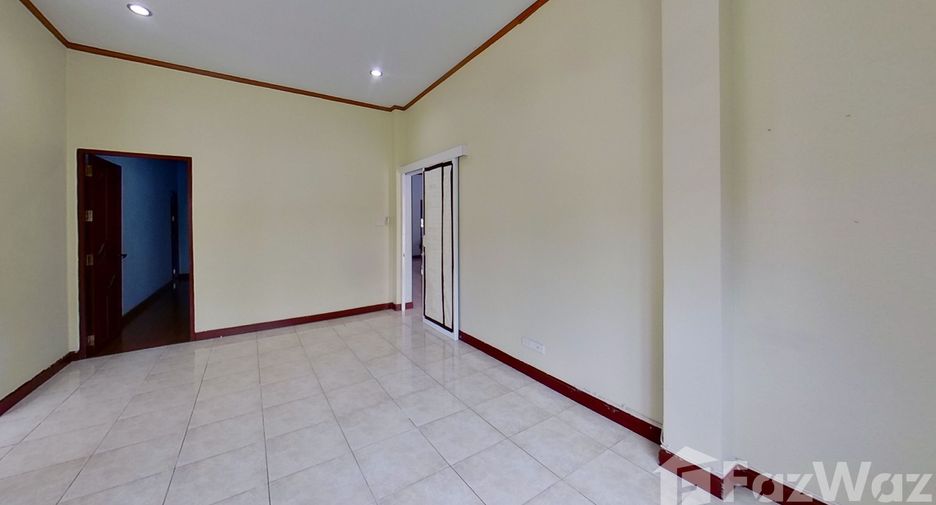 À vendre et à louer 4 chambres maison à San Kamphaeng, Chiang Mai