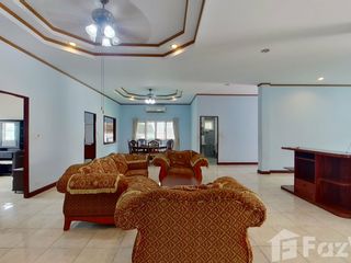 For Rent 4 Bedroom House In San Kamphaeng, Chiang Mai