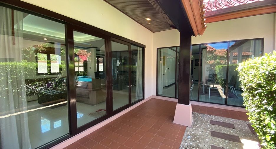 For sale and for rent 3 bedrooms villa in Sattahip, Chonburi