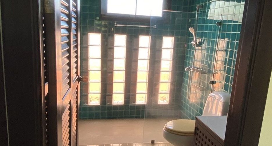 For sale and for rent 3 bedrooms villa in Sattahip, Chonburi