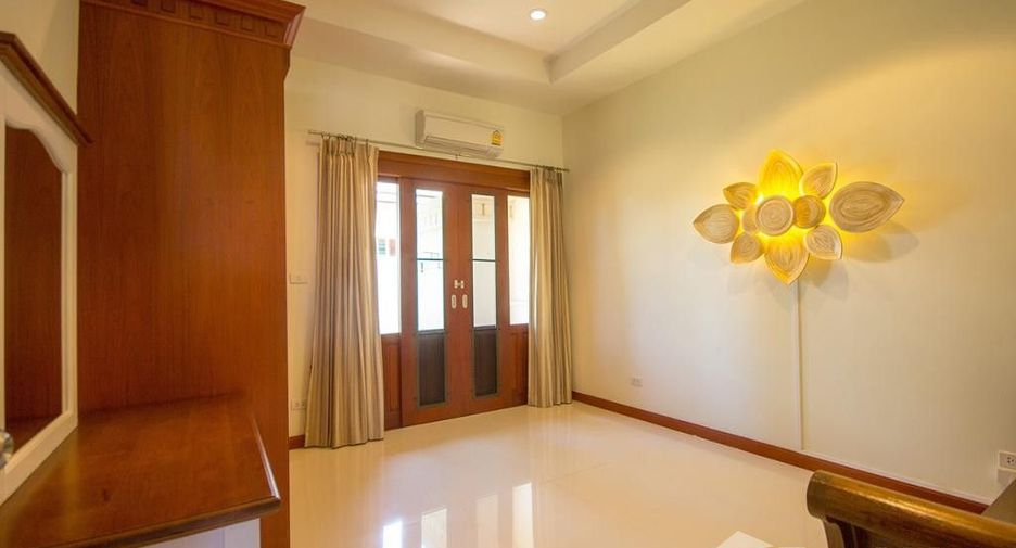 À louer 3 chambres villa à Hua Hin, Prachuap Khiri Khan