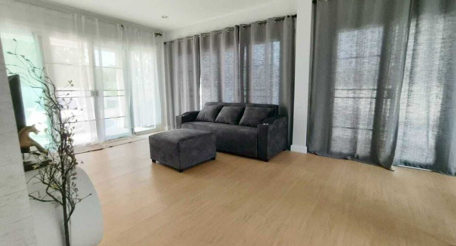 For sale 3 bedrooms house in Saraphi, Chiang Mai