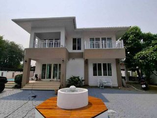 For sale 3 bedrooms house in Saraphi, Chiang Mai