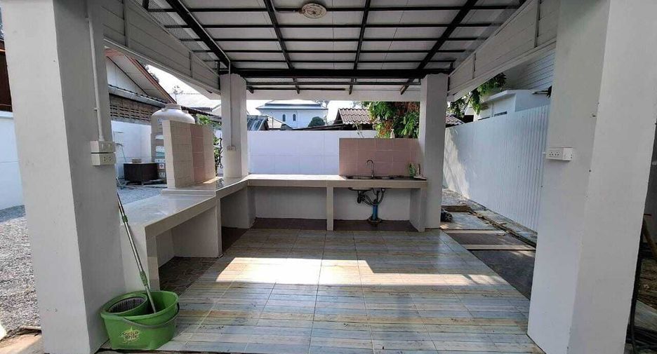 For sale 3 bedrooms house in Saraphi, Chiang Mai
