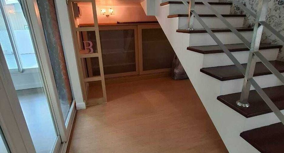For sale 3 bedrooms house in Saraphi, Chiang Mai