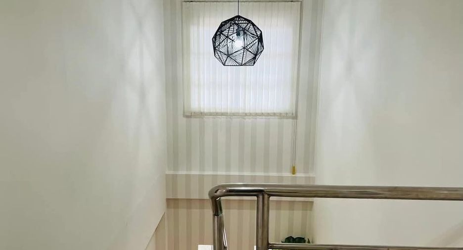 Villa zur Miete mit 5 Zimmer in Bang Lamung, Chonburi