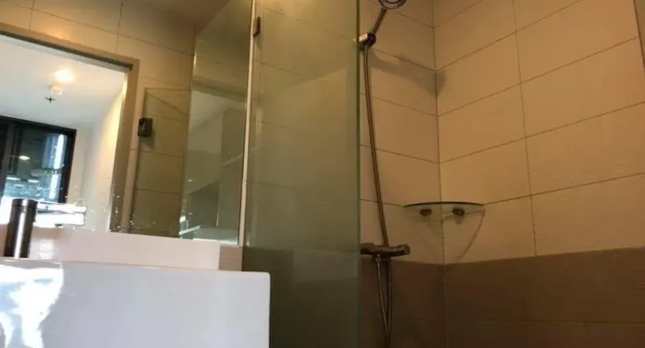 For sale studio condo in Bang Rak, Bangkok