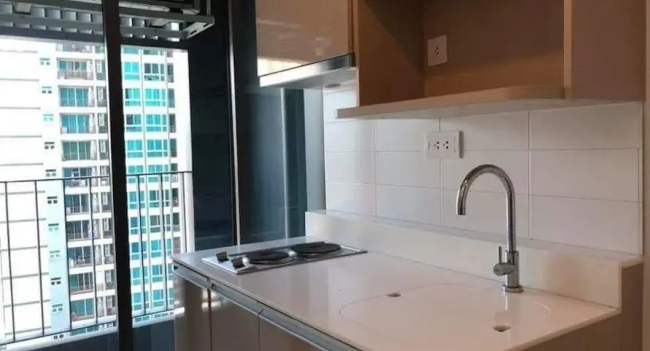 For sale studio condo in Bang Rak, Bangkok
