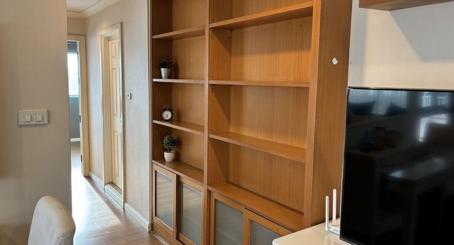 Condo en venta y en alquiler de 2 habitaciones en Watthana, Bangkok