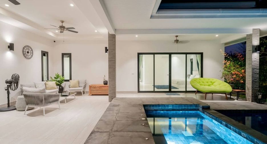 For sale 4 ベッドルーム villa in Cha Am, Phetchaburi