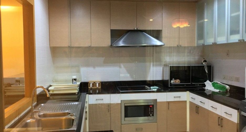 For sale and for rent 2 bedrooms condo in Sathon, Bangkok