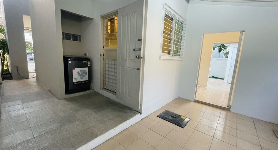 For rent 3 bedrooms house in Mueang Chiang Mai, Chiang Mai