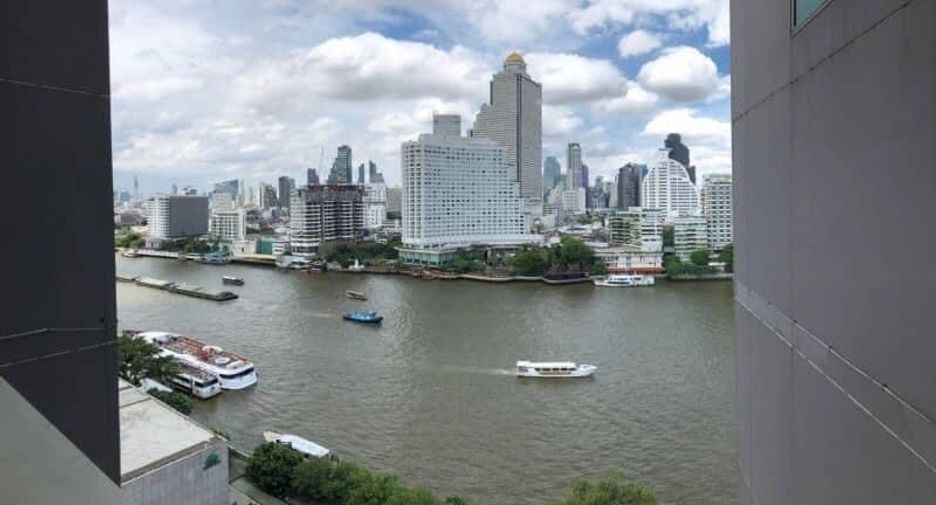 For sale 3 ベッドルーム condo in Sathon, Bangkok