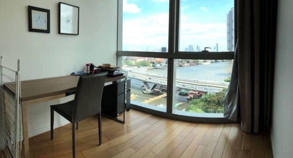 For sale 3 ベッドルーム condo in Sathon, Bangkok
