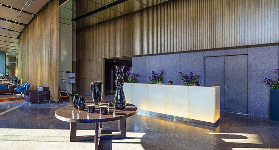 For sale 3 ベッドルーム condo in Sathon, Bangkok