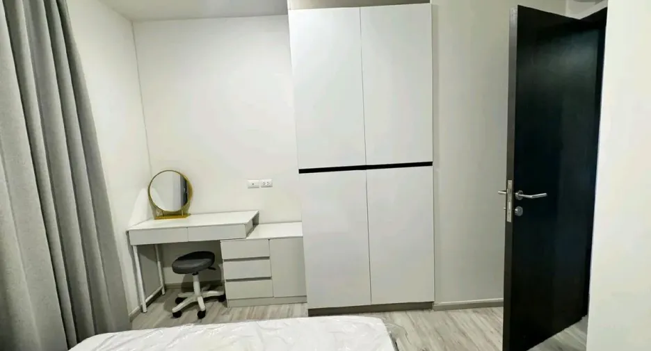 Condo en venta de 2 habitaciones en Huai Khwang, Bangkok
