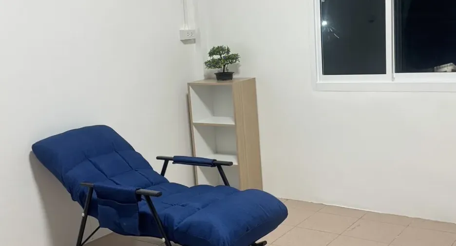 For rent 3 bedrooms townhouse in Pran Buri, Prachuap Khiri Khan