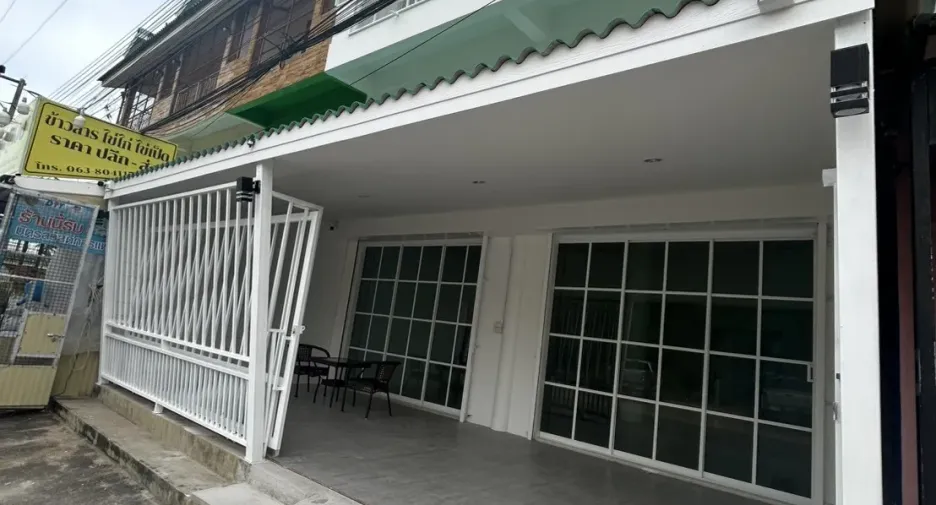 For rent 3 bedrooms townhouse in Pran Buri, Prachuap Khiri Khan