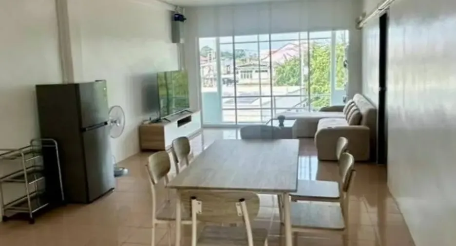 For rent 3 bedrooms townhouse in Pran Buri, Prachuap Khiri Khan