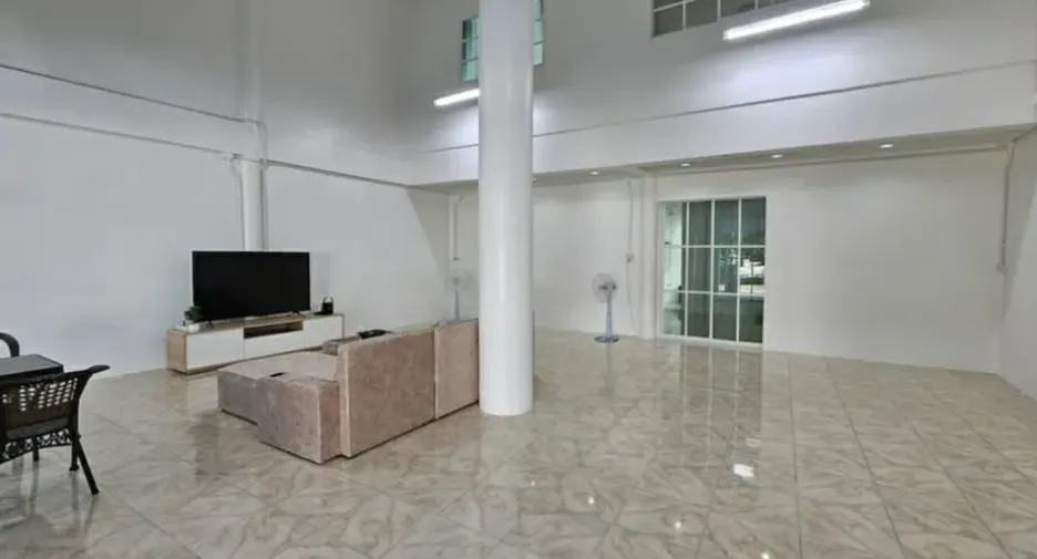 For rent 3 bedrooms townhouse in Pran Buri, Prachuap Khiri Khan