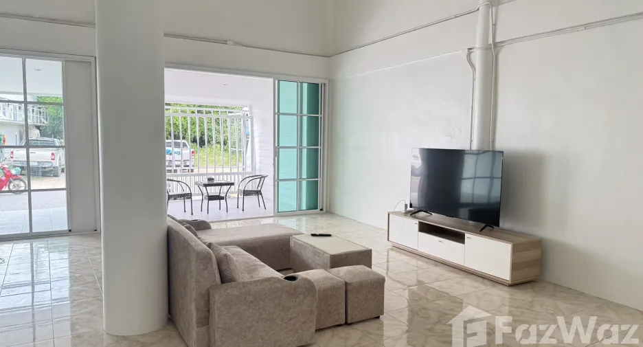 For rent 3 bedrooms townhouse in Pran Buri, Prachuap Khiri Khan