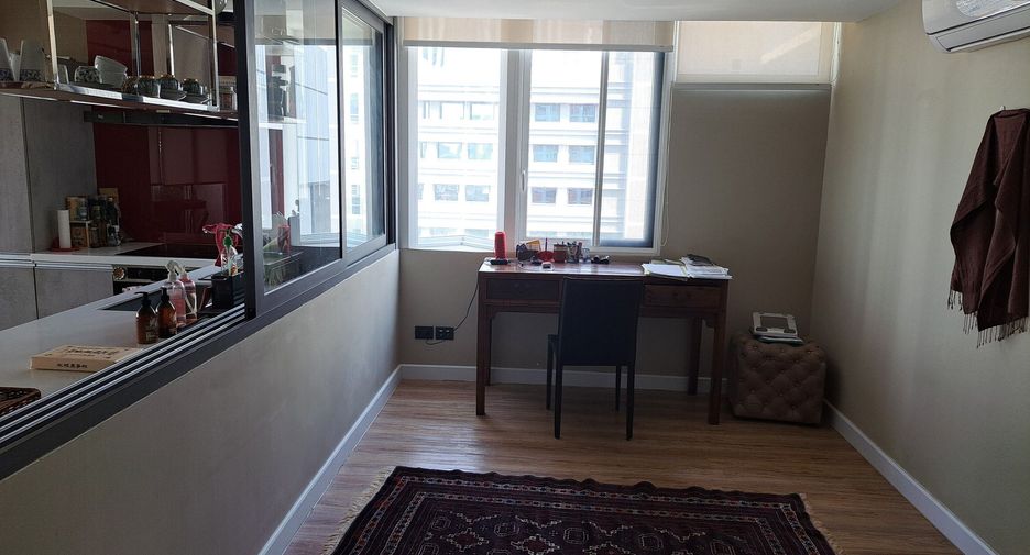 For sale 2 bedrooms condo in Sathon, Bangkok