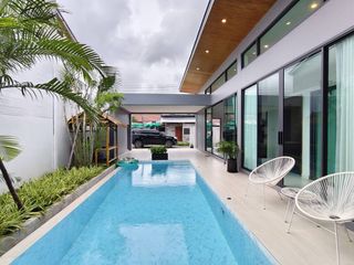For sale そして for rent 3 ベッドルーム villa in Mueang Phuket, Phuket