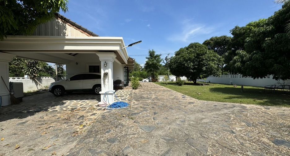 For rent 2 bedrooms house in Cha Am, Phetchaburi