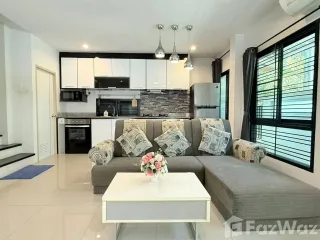 Casa adosada en alquiler de 2 habitaciones en Mueang Chiang Mai, Chiang Mai