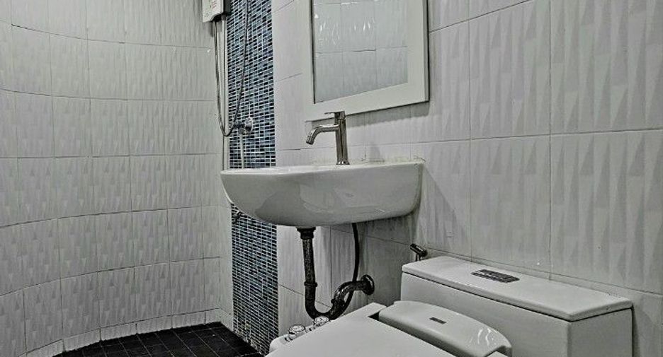 For sale 1 bed condo in Bang Rak, Bangkok