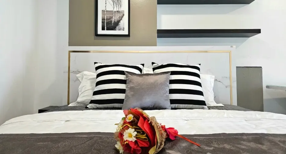 For sale 1 bed condo in Bang Rak, Bangkok