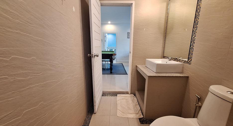 For rent 4 bedrooms villa in Hua Hin, Prachuap Khiri Khan