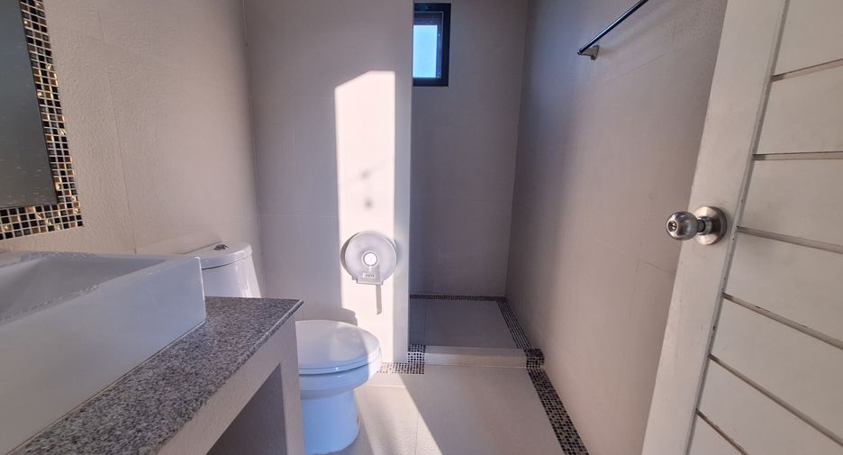 For rent 4 bedrooms villa in Hua Hin, Prachuap Khiri Khan