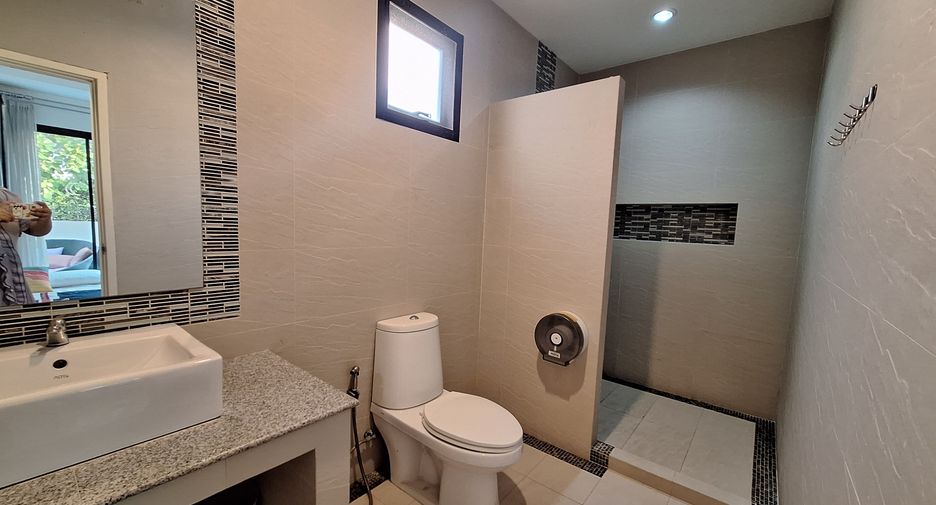 For rent 4 bedrooms villa in Hua Hin, Prachuap Khiri Khan