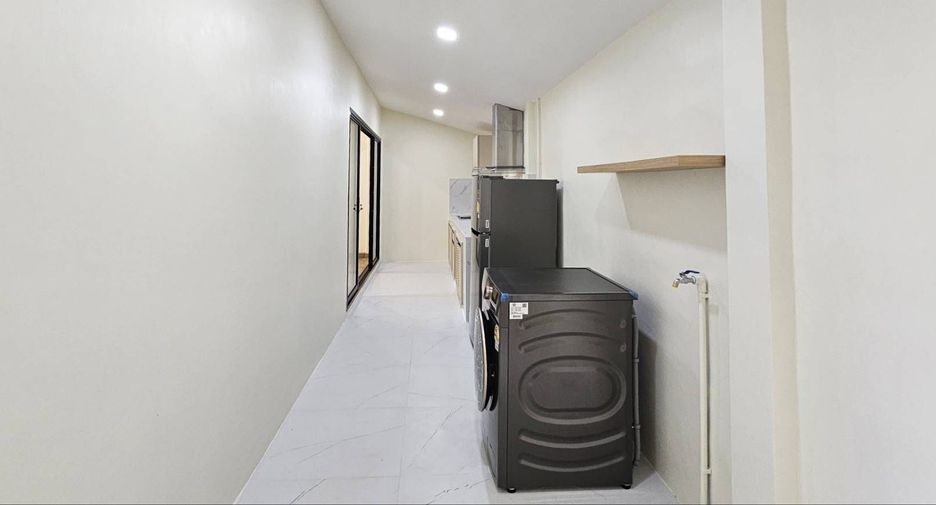 For rent 2 bedrooms house in Mueang Chiang Mai, Chiang Mai