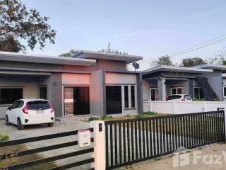 For rent 3 bedrooms house in San Kamphaeng, Chiang Mai
