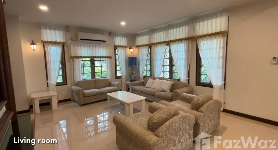 For rent 4 bedrooms villa in Mueang Chiang Mai, Chiang Mai