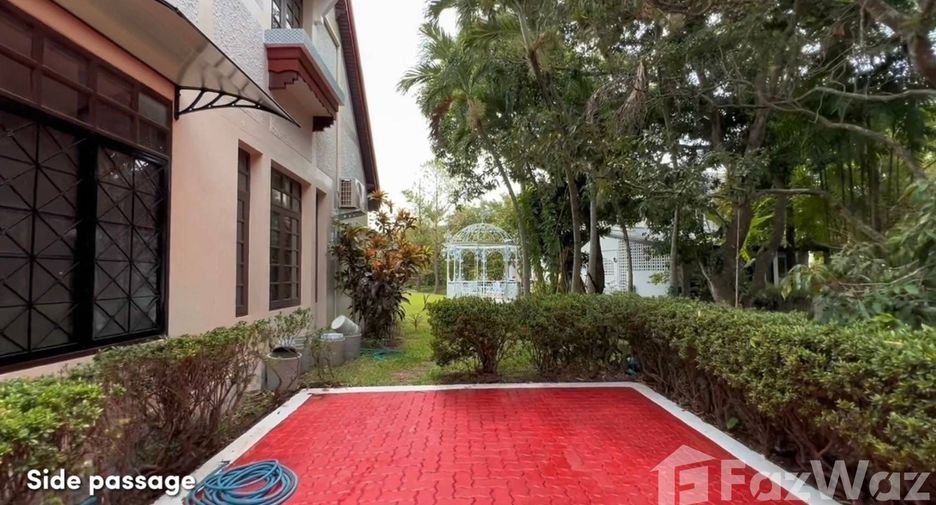 For rent 4 bedrooms villa in Mueang Chiang Mai, Chiang Mai
