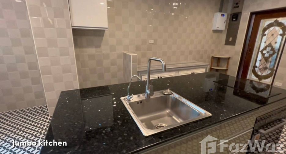 For rent 4 bedrooms villa in Mueang Chiang Mai, Chiang Mai