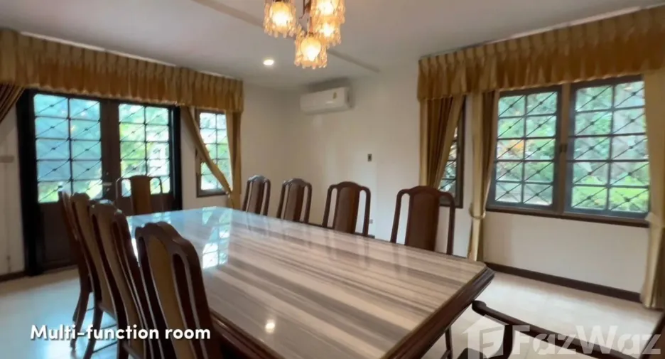 For rent 4 bedrooms villa in Mueang Chiang Mai, Chiang Mai