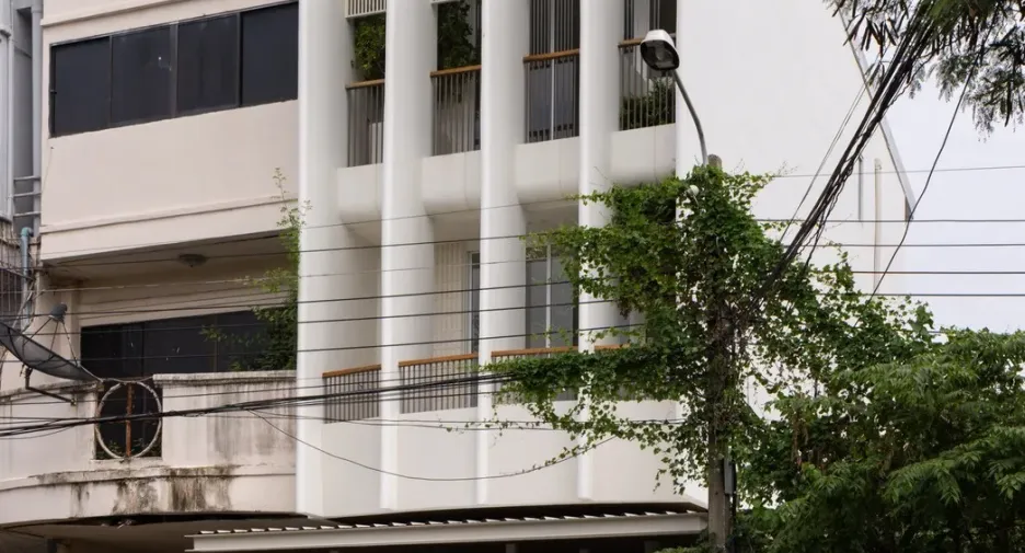 Casa adosada en venta de 2 habitaciones en Phra Khanong, Bangkok