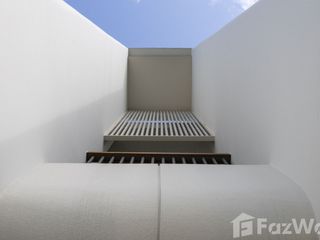 For sale 2 bedrooms townhouse in Phra Khanong, Bangkok