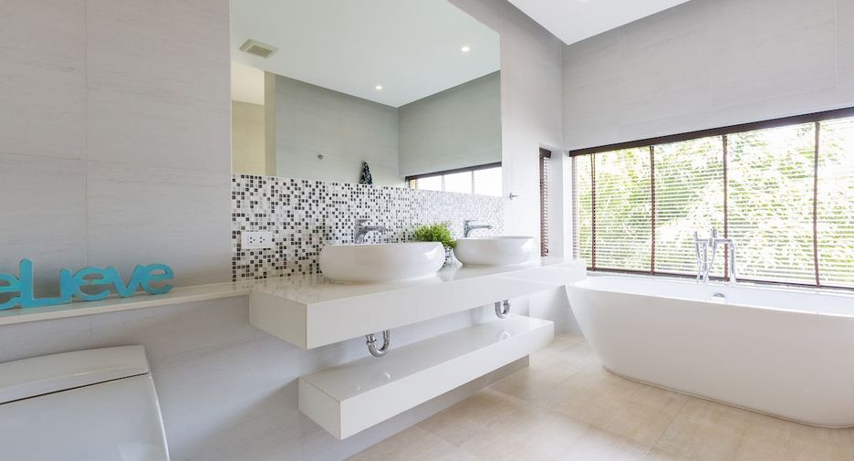 For rent 4 bedrooms villa in Ko Samui, Surat Thani